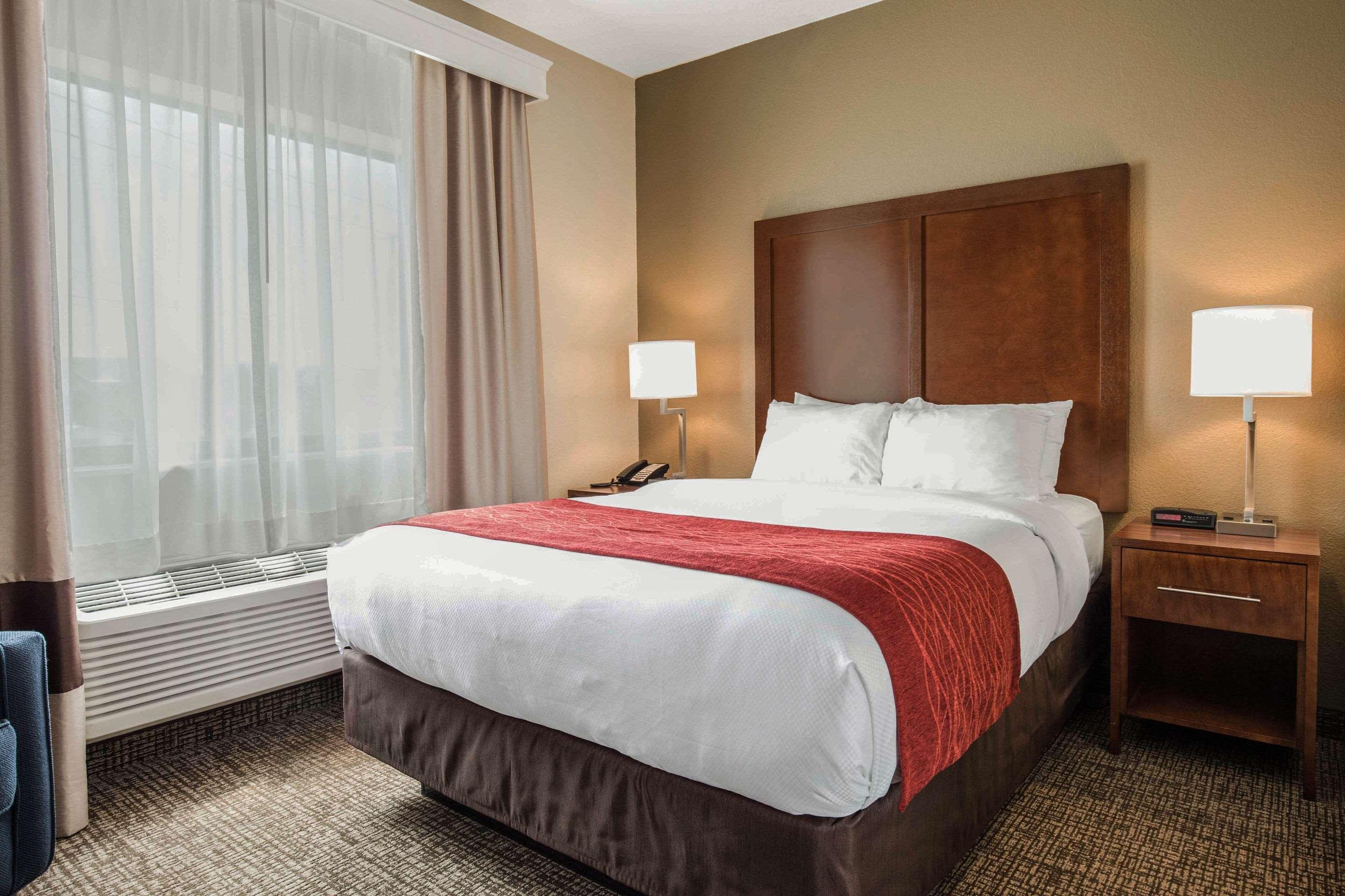 Comfort Inn La Porte מראה חיצוני תמונה