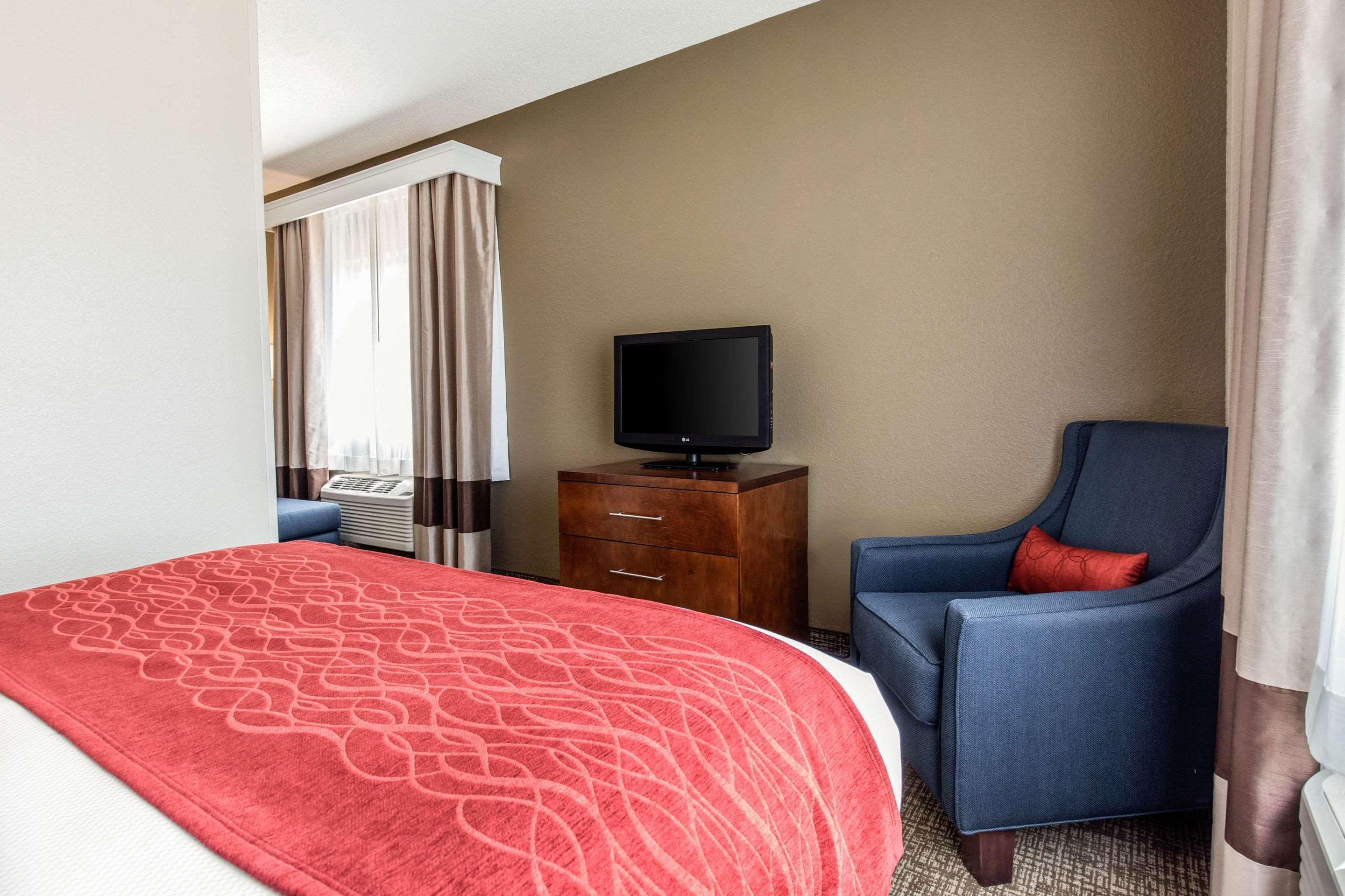 Comfort Inn La Porte מראה חיצוני תמונה