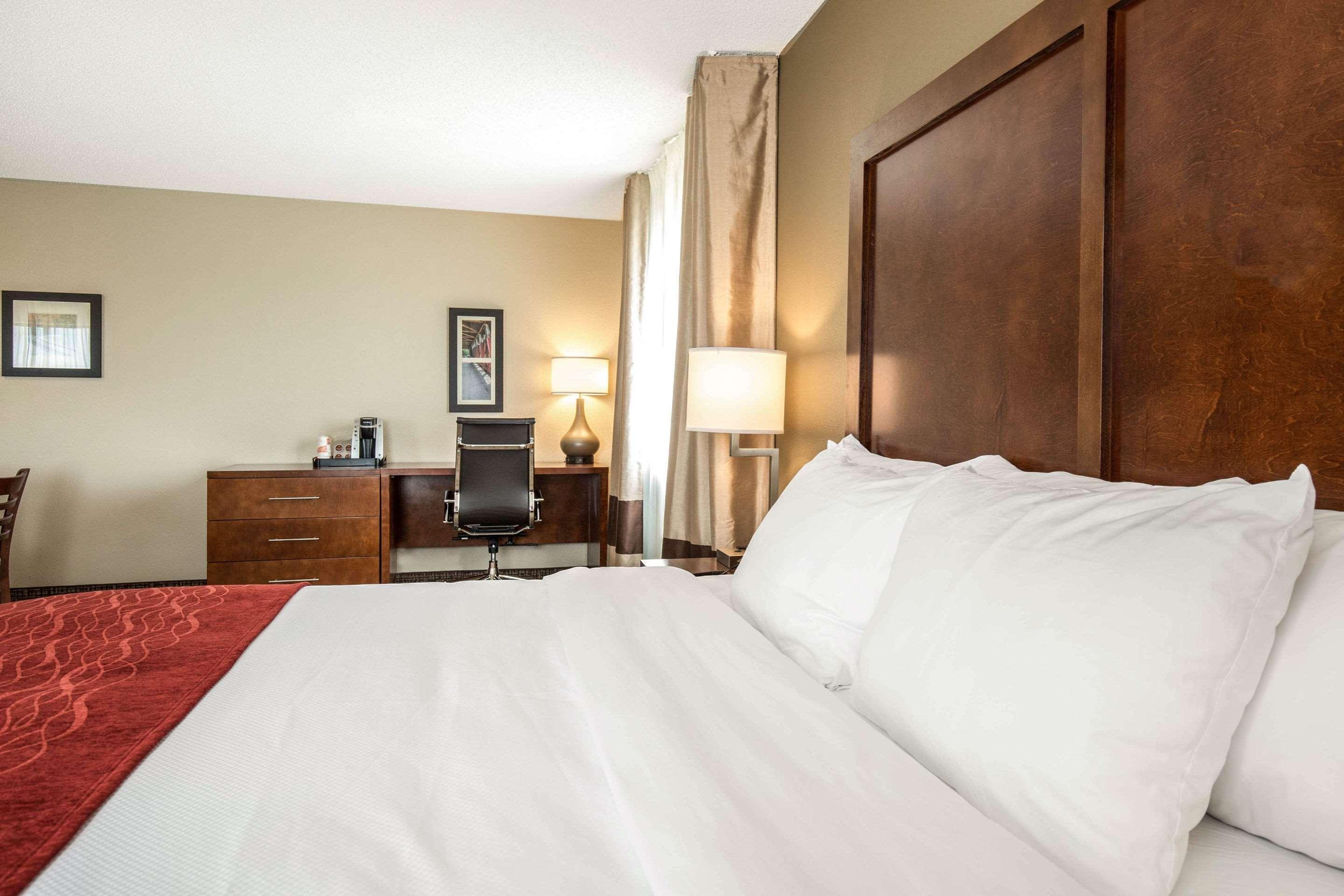 Comfort Inn La Porte מראה חיצוני תמונה