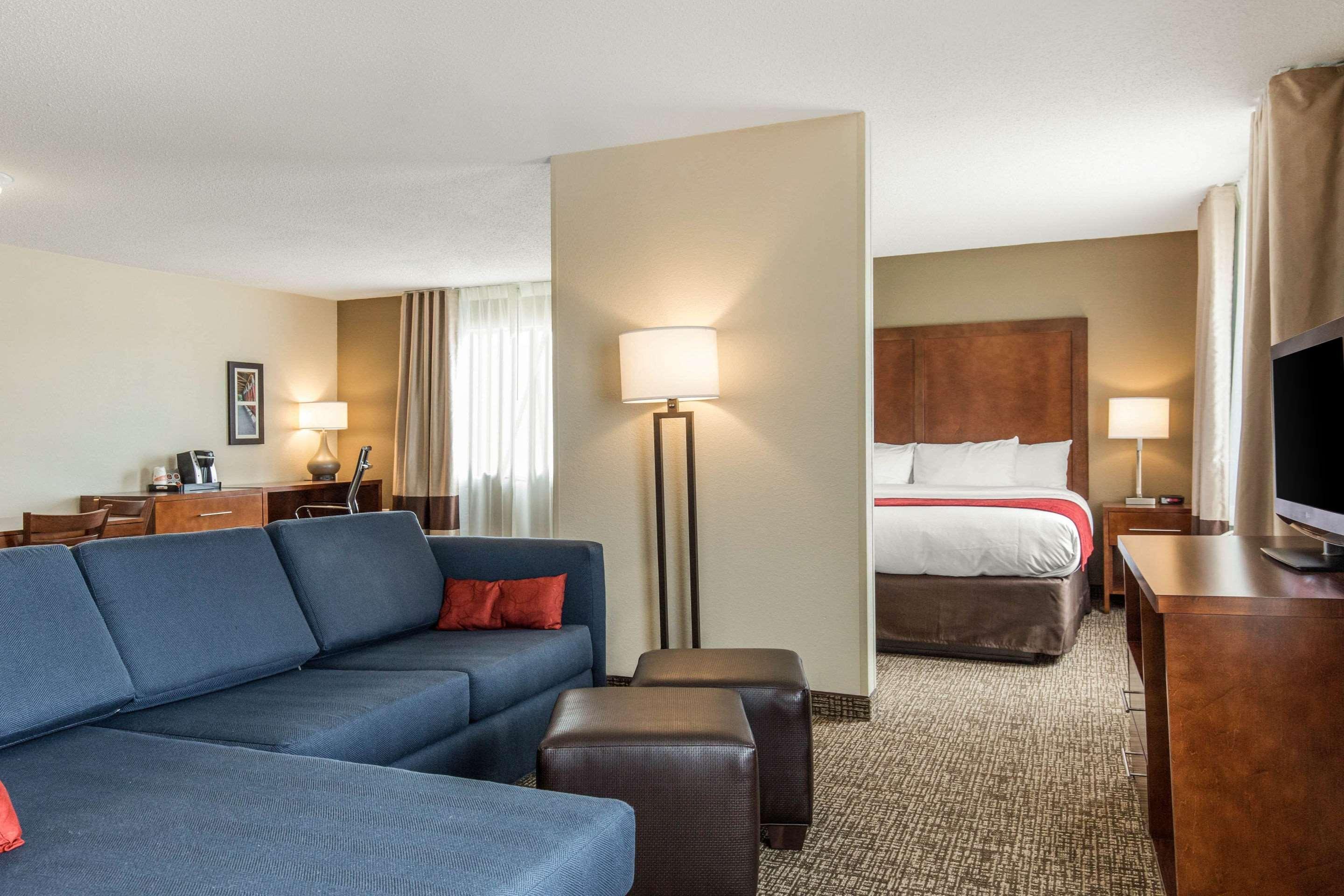 Comfort Inn La Porte מראה חיצוני תמונה