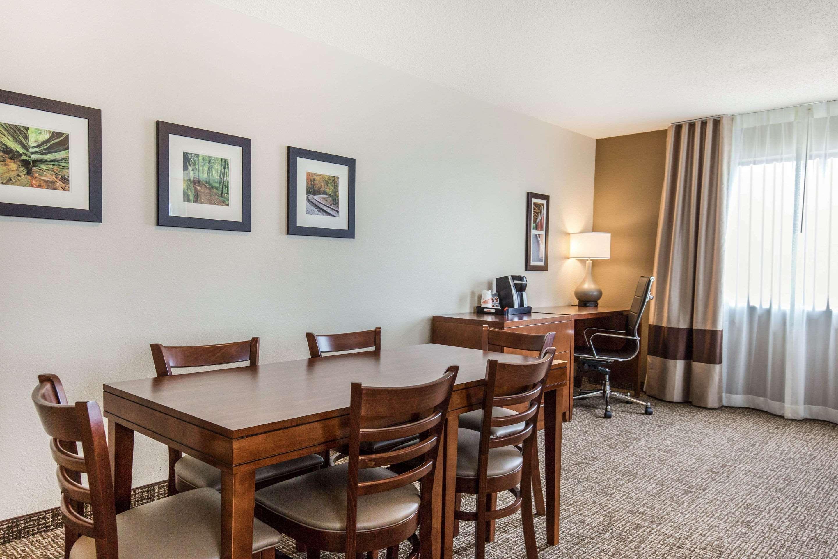 Comfort Inn La Porte מראה חיצוני תמונה